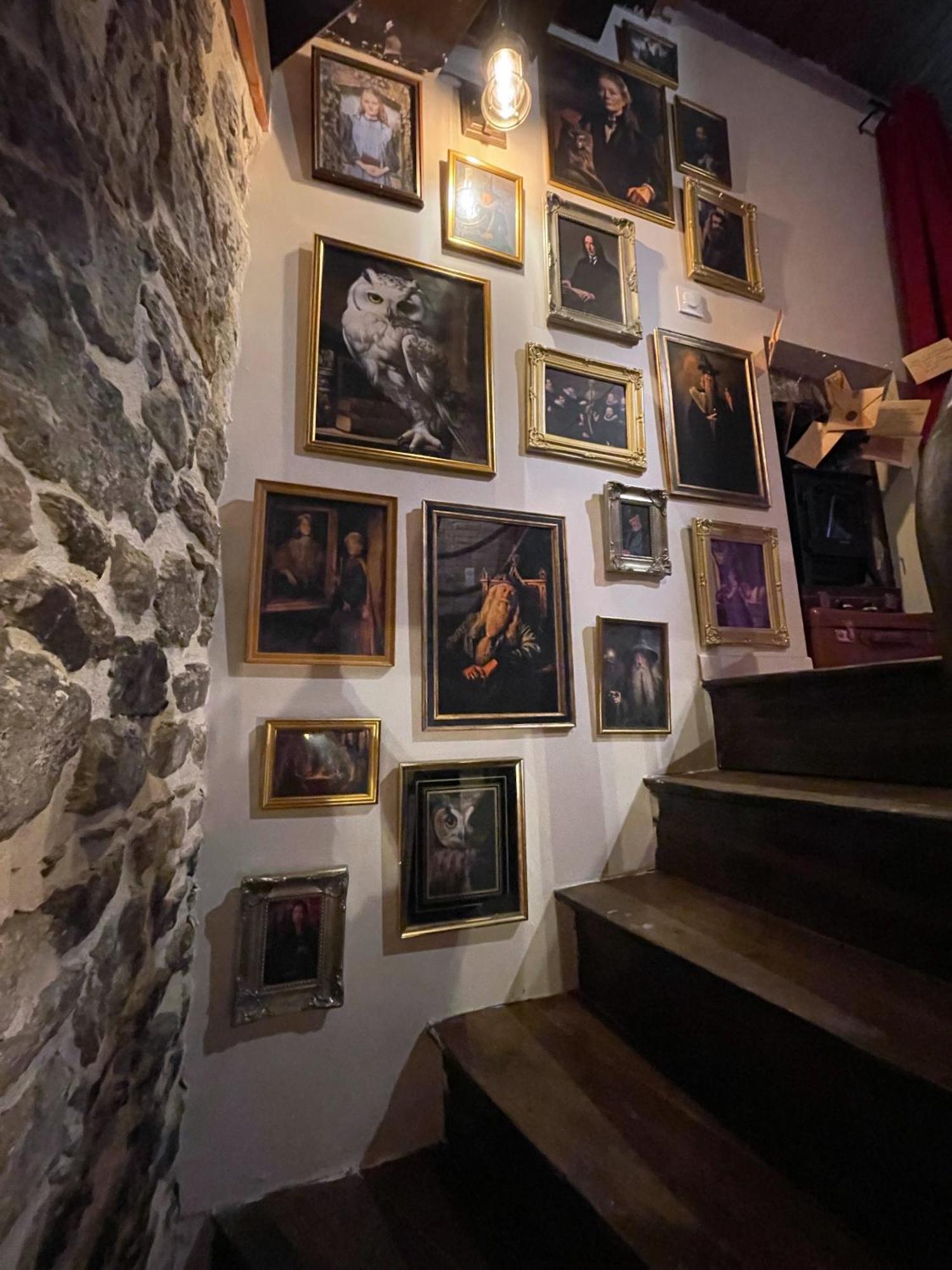 Impasse Des Mysteres - La Maison Des Sorciers Lehon/Dinan Extérieur photo